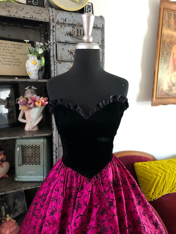 Vintage 1980's 90's Gunne Sax Black and Magenta D… - image 7