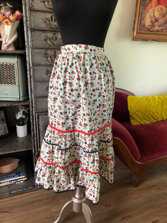 Vintage 1970's Floral Print Tiered Skirt Small - image 6