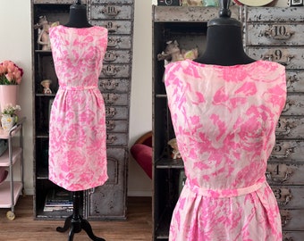 1950's 60's Pink and White Floral Print Dress Small