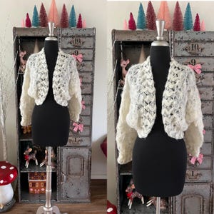 Vintage 1950&#39;s 60&#39;s Ivory Hand Crochet Shrug Cardigan Medium