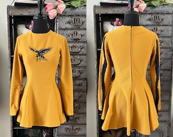 Uniforme vintage da cheerleader/majorette degli anni '70, color oro/giallo, con frange, taglia S/M