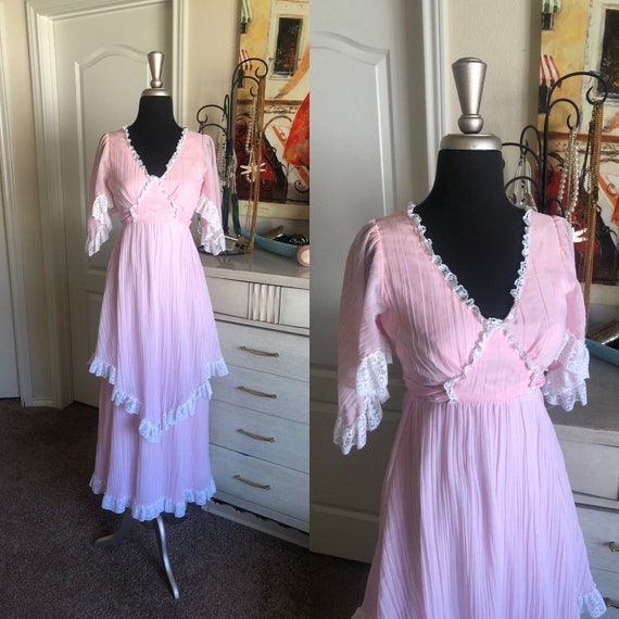 Vintage 1970's Lorrie Deb Light Pink Tiered Dress