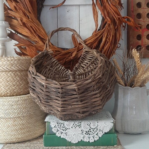 Round Grapevine Basket Etsy