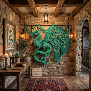 Hangpatroon drakenmuur pdf, haakpatroon fantasiedraak macramé, groot statement muurdecoratiepatroon