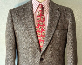Vintage MENS Harris Tweed for Roos Atkins brown herringbone wool jacket, sport coat or blazer, size L