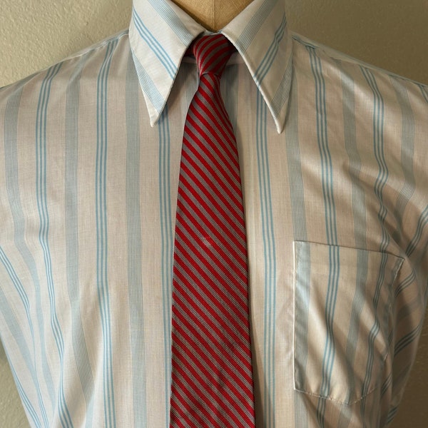 Vintage MENS Adam red & gray diagonal striped silk rockabilly or swing tie, circa 1940s-50s