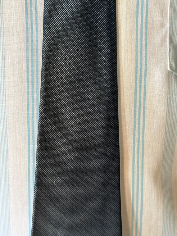 Vintage MENS blue & black skinny tie, circa 50s-6… - image 3