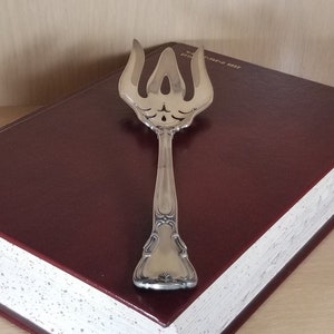 GORHAM CHANTILLY Salad FORK-Sterling-Vintage Silver-Serving Piece-1950