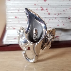 CALLA LILY RING-Sterling Silver-Vintage-Flower-Antique Jewelry-Adjustable-Daughter Gift-Grandchild-Girlfriend