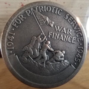 US TREASURY Medal-Award-Minuteman-World War II-1941 to 1945-Iwo Jima Coin