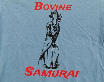 SAMURAI T SHIRT, WARRIOR T Shirt, Cow Graphic Tees, Japanese Vintage Style, Bovine Bushido Sword Kawaii Gift for Her/Him, Trendy Graphic Tee