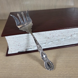 MANCHESTER SARDINE FORK-Vintage Sterling Silver-Fish-Antique Serving