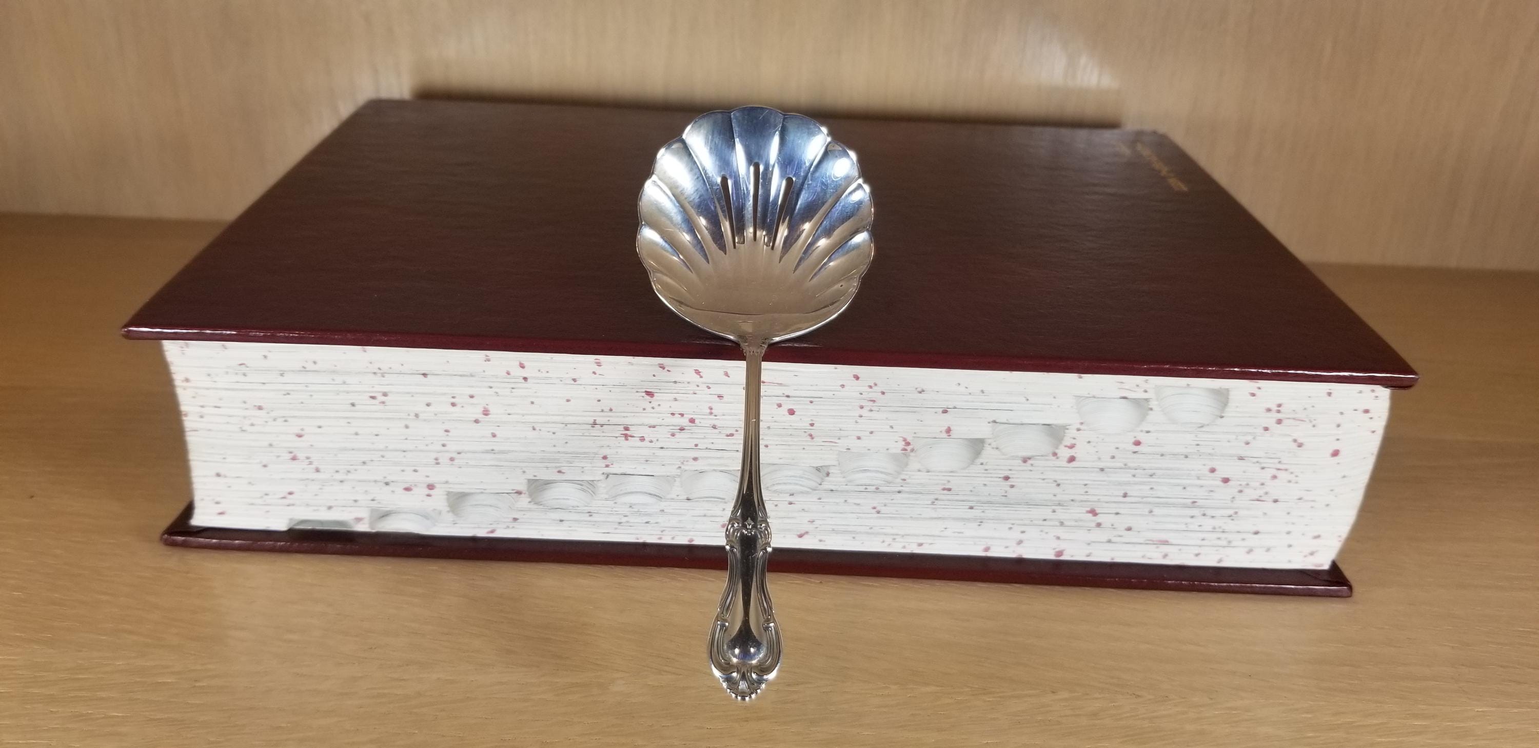 BON BON SPOON-International-Joan of Arc-Vintage Sterling Silver-Antique-Dessert