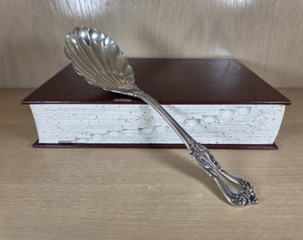 REED & BARTON SPOON-Vintage Sterling Silver-Marlborough-Antique Serving-Solid