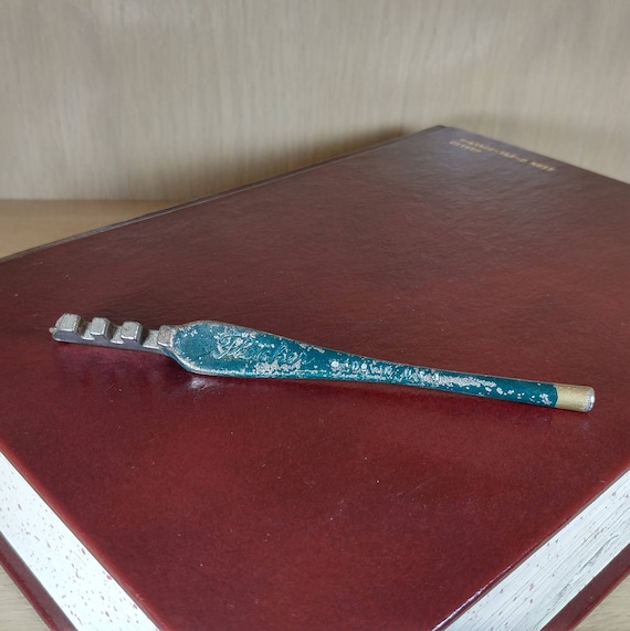 Vintage fletcher glass on sale cutter