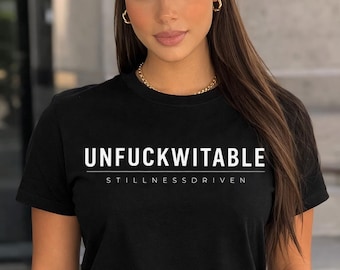 Unvergessliches Sublime Script Tee | Vintage T-Shirt mit besticktem Text