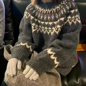 Handmade Oversized Nordic Alpaca Wool Sweater – Two-Tone Knitwear for Cozy, Lazy Autumn Days