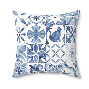 blauw patroon faux suède van de kat van de Tegel Vierkant kussen | Sierkussen mediterraan geruit