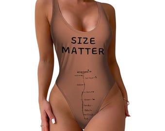 SIZE MATTER Jumpsuit | QOS-badpak | Schoppenvrouw-ondergoed | Verduisterde lingerie