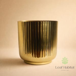 Guldräfflad metallkruka, elegant kruka för heminredning, dekorativ inomhuskruka, kontorsinredning, inflyttningspresent