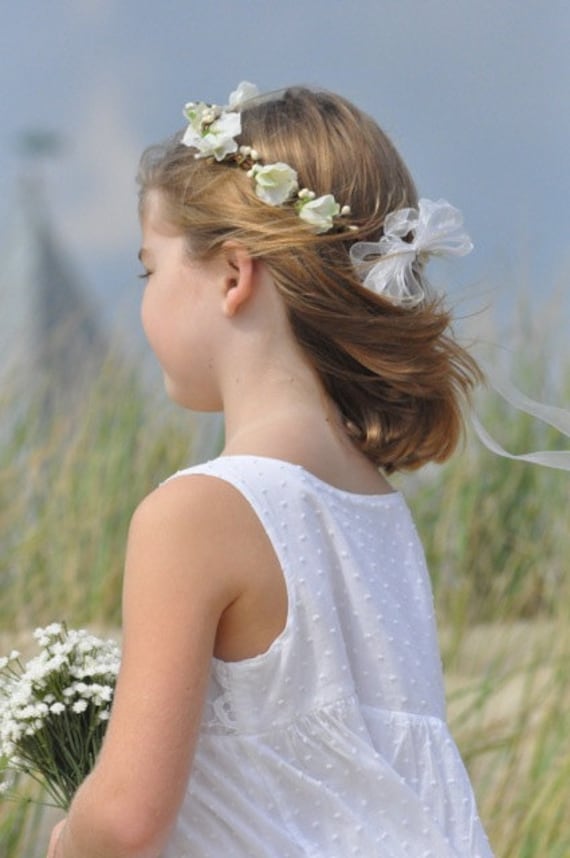 First communion headpiece, first communion flower crown, white flower crown for girls, flower girl crown, holy communion headband, halo