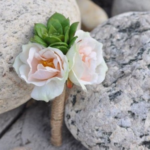 Boutonniere, buttonhole, wedding boutonniere, groomsmen buttonhole, prom boutonniere, wedding flowers, groomsmen, groom, wedding party