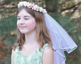 First communion headpiece, first communion flower crown, white flower crown for girls, flower girl crown, holy communion headband, veil