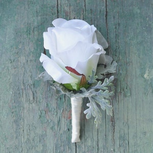 Boutonniere, buttonhole, wedding boutonniere, groomsmen buttonhole, prom boutonniere, wedding flowers, groomsmen, groom, wedding party