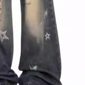 Star Wide Leg Jeans | Oversized Distressed Denim Pants | Daily Wear | Y2K Grunge Style

Distressed star wide leg jeans with oversized Y2K grunge style