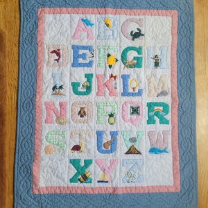 Vintage alphabet ABC baby quilt / baby blanket / Handmade blanket / cotton quilt, hanging blanket / nursery blanket / vintage baby gift