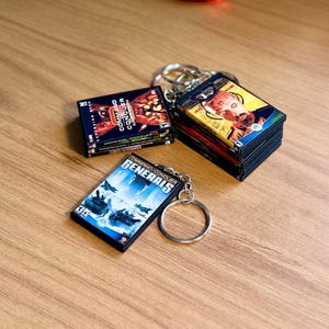 Pc retro game Command & Conquer Mini Game Case Keychain | Handmade Retro PC Gamer Gift | Red Alert Tiberian Sun Renegade Keyring