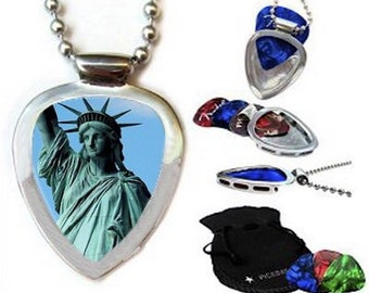 Pickbay guitar pick holder necklace + Statue of Liberty Guitar Pick set