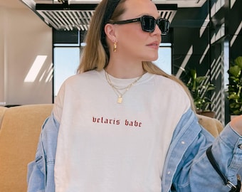 Velaris Babe Shirt, ACOTAR merch, Night Court, Geschenk für Fantasy Leser