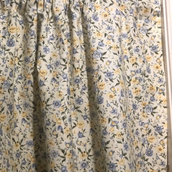 Handmade Country Flowers Valance,42 x 15 inches