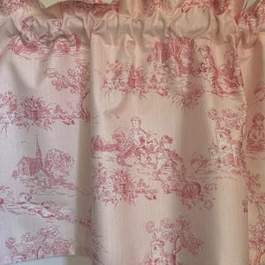 Handgemachte rosa Kinder Toile Volant 108 x 15 cm