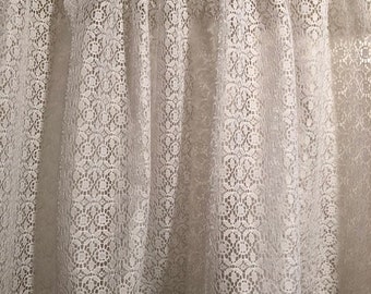 Handmade Vintage White Lace Valance/Curtain 44 x 15 inches