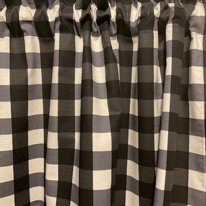 Handmade Black and White Plaid Valance , 41 x 15 inches