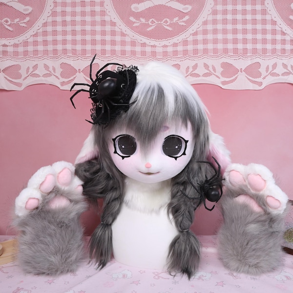Kigurumi Gótico Cinza e Branco Lop Coelho Fursuit Cabeça Patas Máscara Cosplay Feita à Mão Olhos com Destaque Preto Chapéu de Renda de Aranha Conjunto Estilo Doce e Escuro FX
