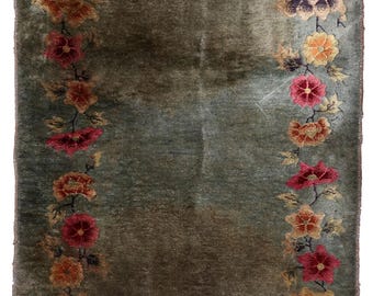 Antiek art-deco Chinees wollen vloerkleed | Groen bloemenaccent uit de jaren 1920