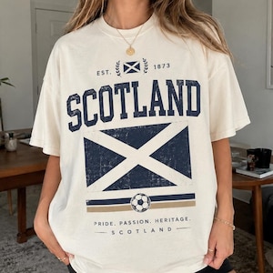 Scotland Football Shirt, Vintage Scottish Soccer Tee, Est 1873 Scotland Flag Shirt, Retro Sports Fan Gift, Comfort Colors Graphic Tee bild 1