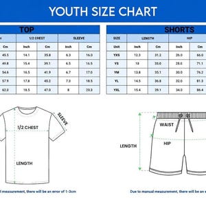 Pu&ograve; includere: Una tabella delle taglie per bambini con misure per top e pantaloncini. La tabella include le taglie YXS a YXL, con misure in pollici e centimetri per lunghezza, mezza circonferenza torace, manica, fianchi e vita. Sono inclusi anche diagrammi di una maglietta e pantaloncini.
