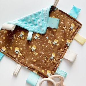 Cowboy Sensory lovey ~ western crinkle toy ~ personalize ~ vintage retro stick horse ~ blanket lovey ~ Cotton minky ~ baby boy gift ~ 12&quot;