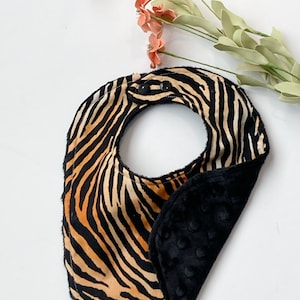 Baby fashion jungle tiger toddler bib, exotic animal Cotton print and black minky Dot, baby girl or boy shower gift, adjustable snaps