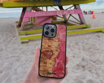 Funda para iPhone y Samsung de resina epoxi RESSYN "Candy" hecha a mano y personalizada.