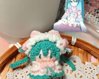 Llavero de muñeca de ganchillo de Hatsune Miku / Adorno para bolso de anime