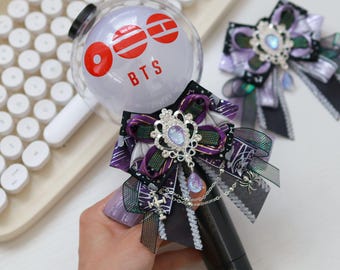 Lazo de bomba militar hecho a mano / Decoración gótica morada y negra para lightstick / Merchandising de Arirang