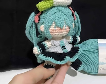 Llavero de muñeca de ganchillo de Hatsune Miku / Adorno para bolso de anime