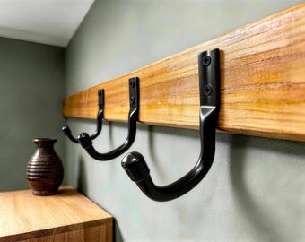 Black Hand Forged Blacksmith Horseshoe Nail Hook – Rustic Wall Hook,Handmade Iron Decor,Rustic Entryway Storage Organizer for Hats
