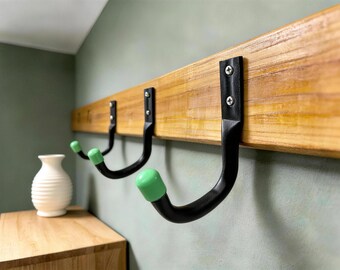 Black Hand Forged Blacksmith Horseshoe Nail Hook – Rustic Wall Hook,Handmade Iron Decor,Rustic Entryway Storage Organizer for Hats