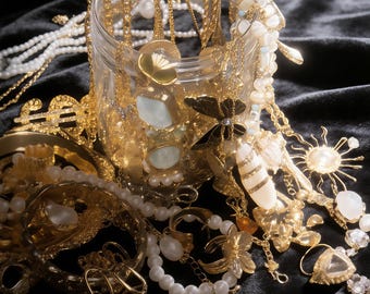 Caja de joyería misteriosa / Anillos, pendientes, collar y pulsera aleatorios / Mezcla estética elegante, minimalista y vintage / Caja de regalo sorpresa para ella